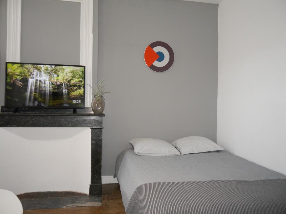 Appartement Hypercentre Tarbes - 2 Grandes Chambres מראה חיצוני תמונה