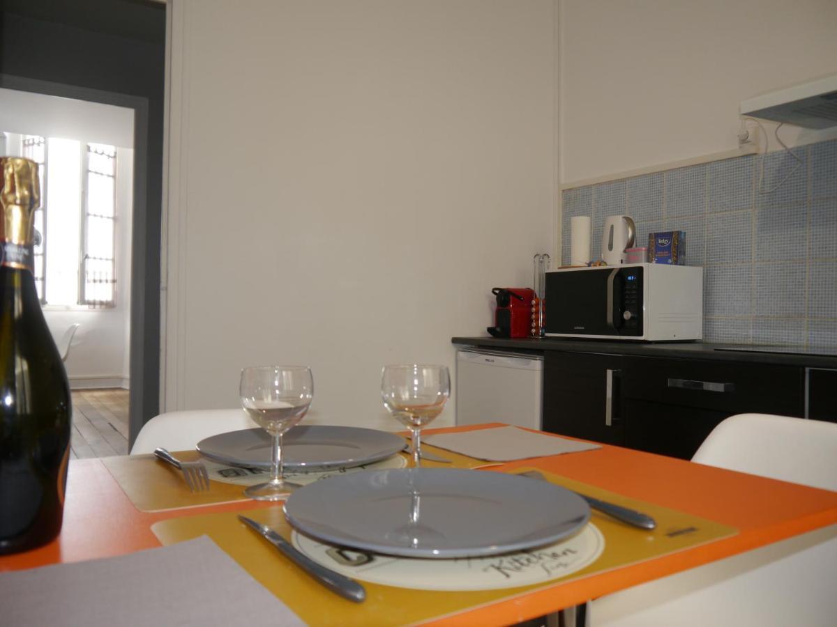 Appartement Hypercentre Tarbes - 2 Grandes Chambres מראה חיצוני תמונה